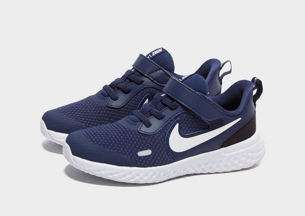 boys nike revolution 13