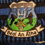 Ballina GAA CLUB Crested Bobble Royal Blue/Navy/White - Image 3