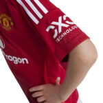 adidas Manchester United 24/25 Home Jersey  (Kids) - Image 7