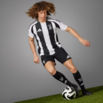 Juventus 24/25 Home Jersey (Kids) - Image 5