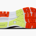 Brooks Ghost 16 GTX GORE-TEX®16 Running Shoe (Men's) - Image 7