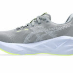 Asics NOVABLAST™ 5 Running Shoe Gravel/Blue Fade (Women's) - Image 5