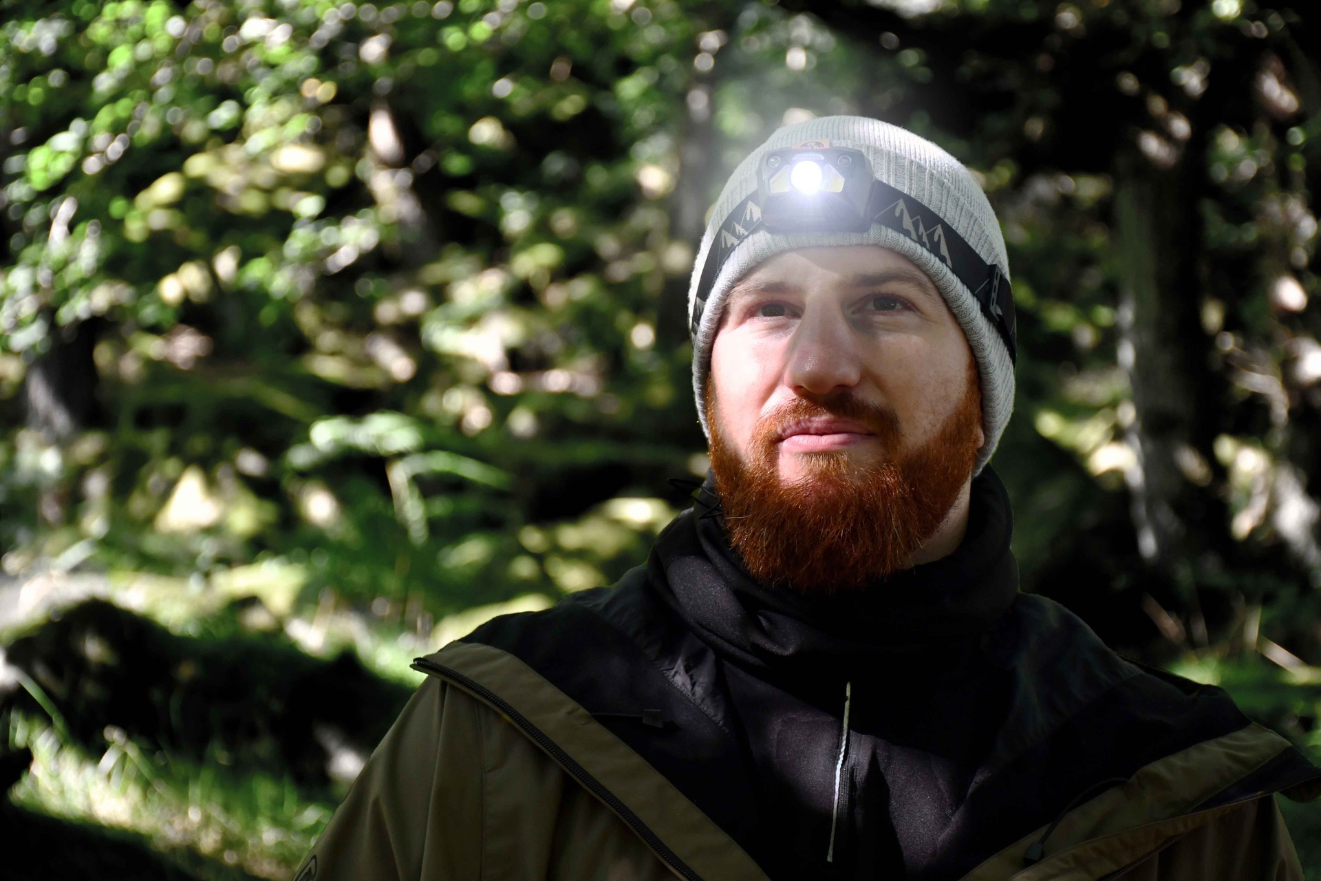 Six Peaks LED Head torch with Motion Sensor - Image 6