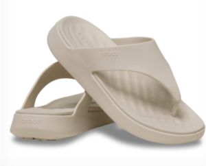 Croc's Getaway Triangle Flip | Frappe (Women's)